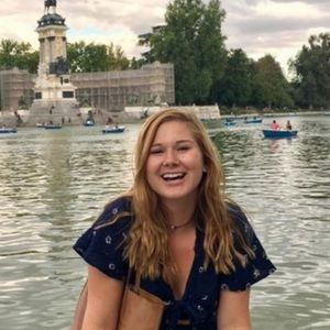 Meet your Posher, Maria